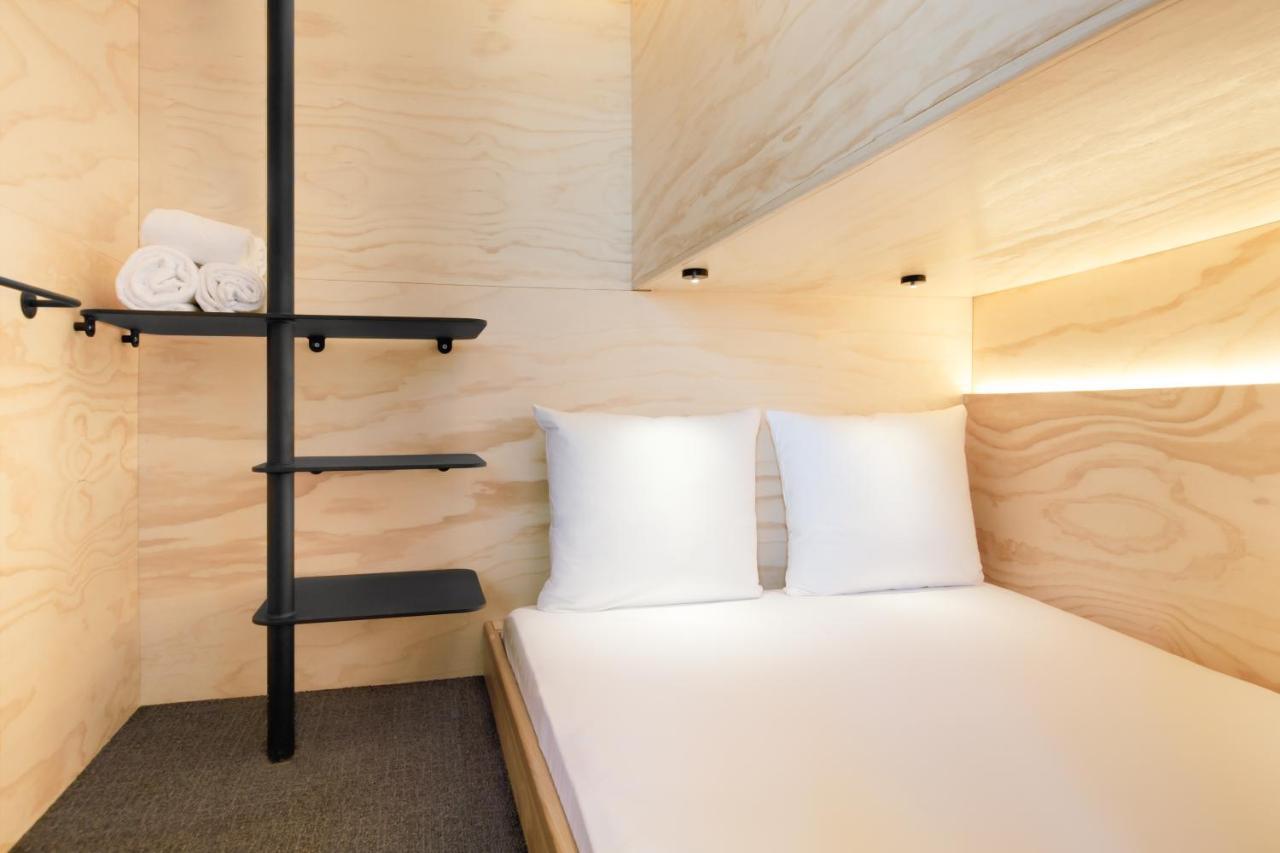 Cabina Sleep con baño compartido