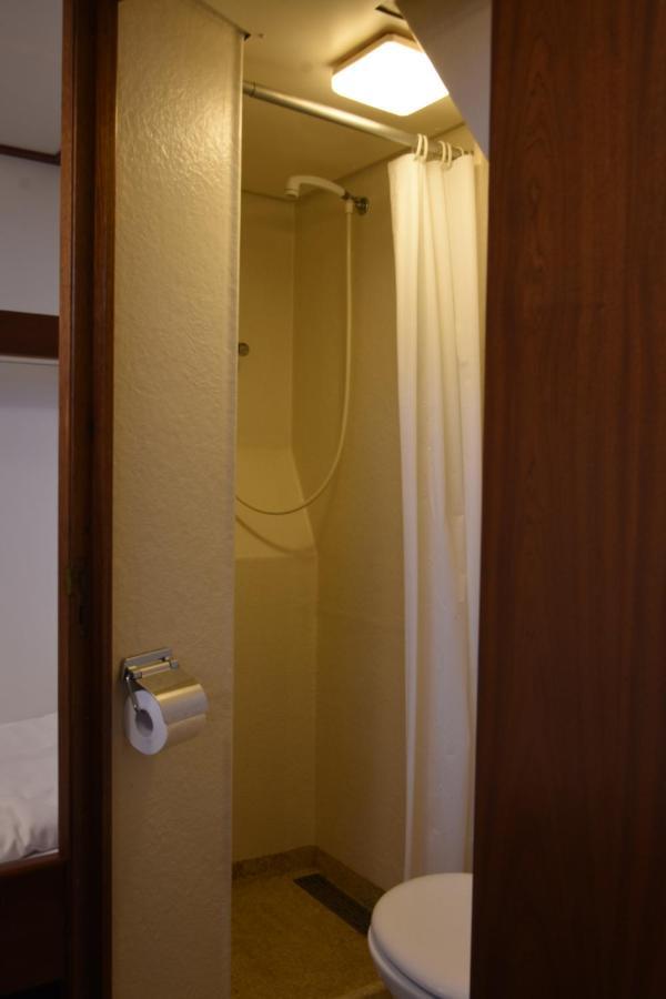 Twin Room Private Bathroom