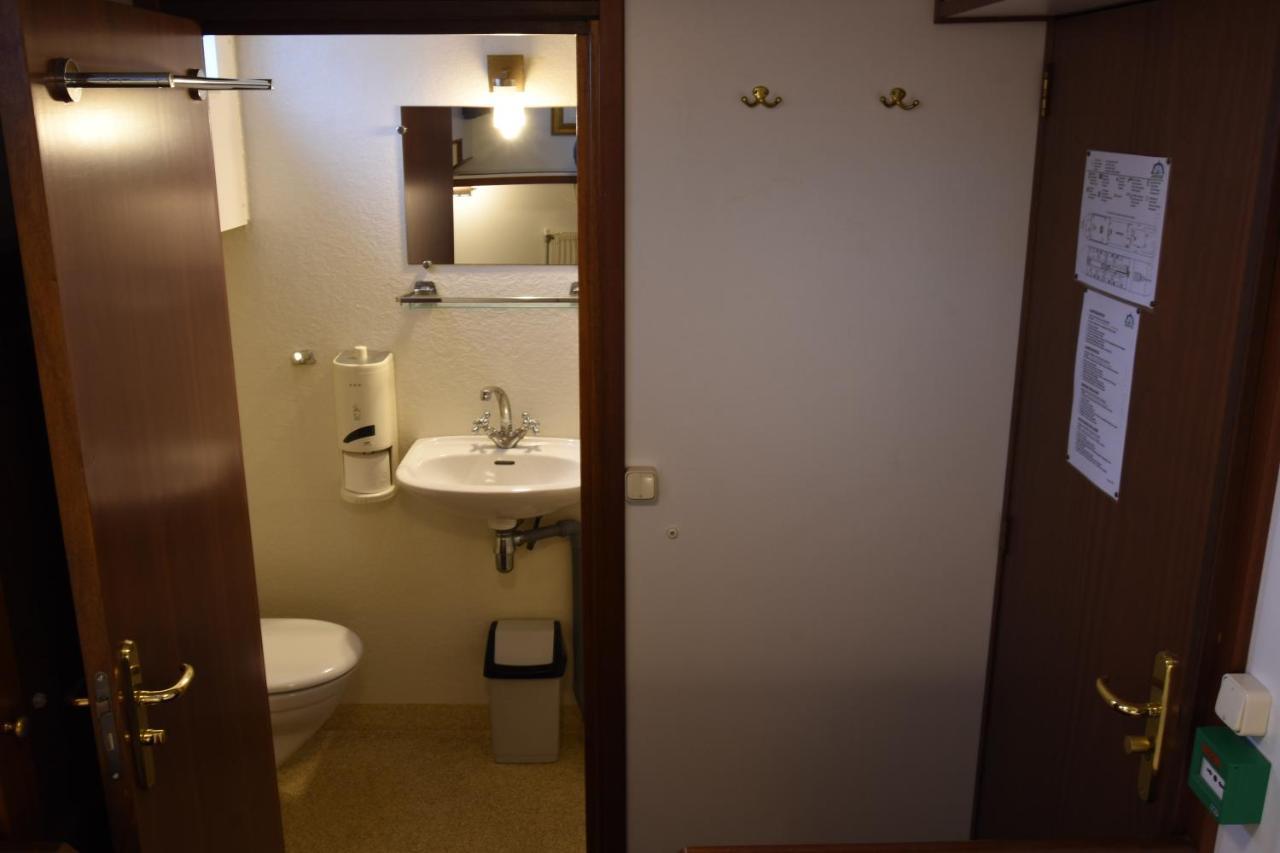 Twin Room Private Bathroom