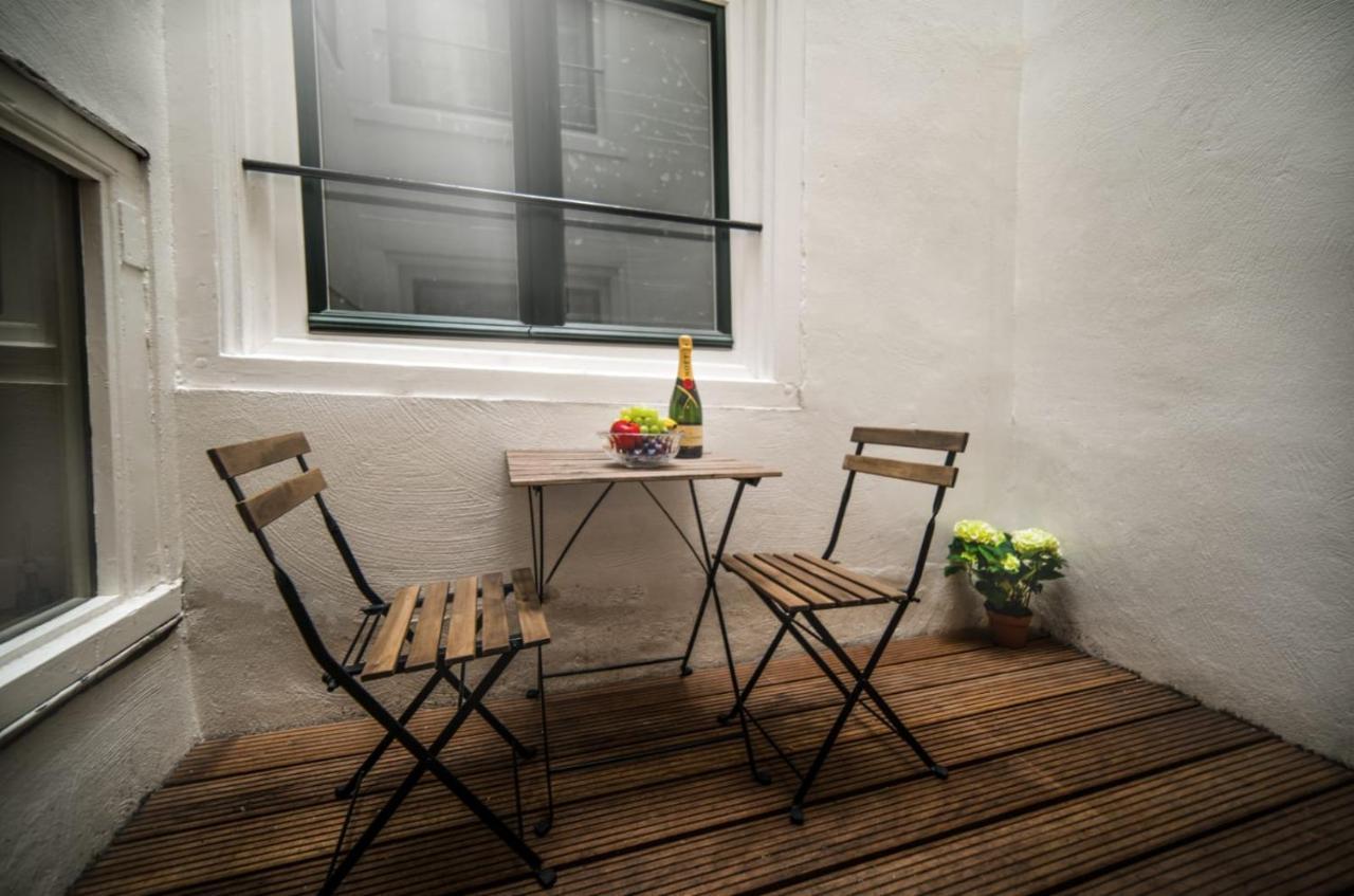 Quarto Duplo com Terraço