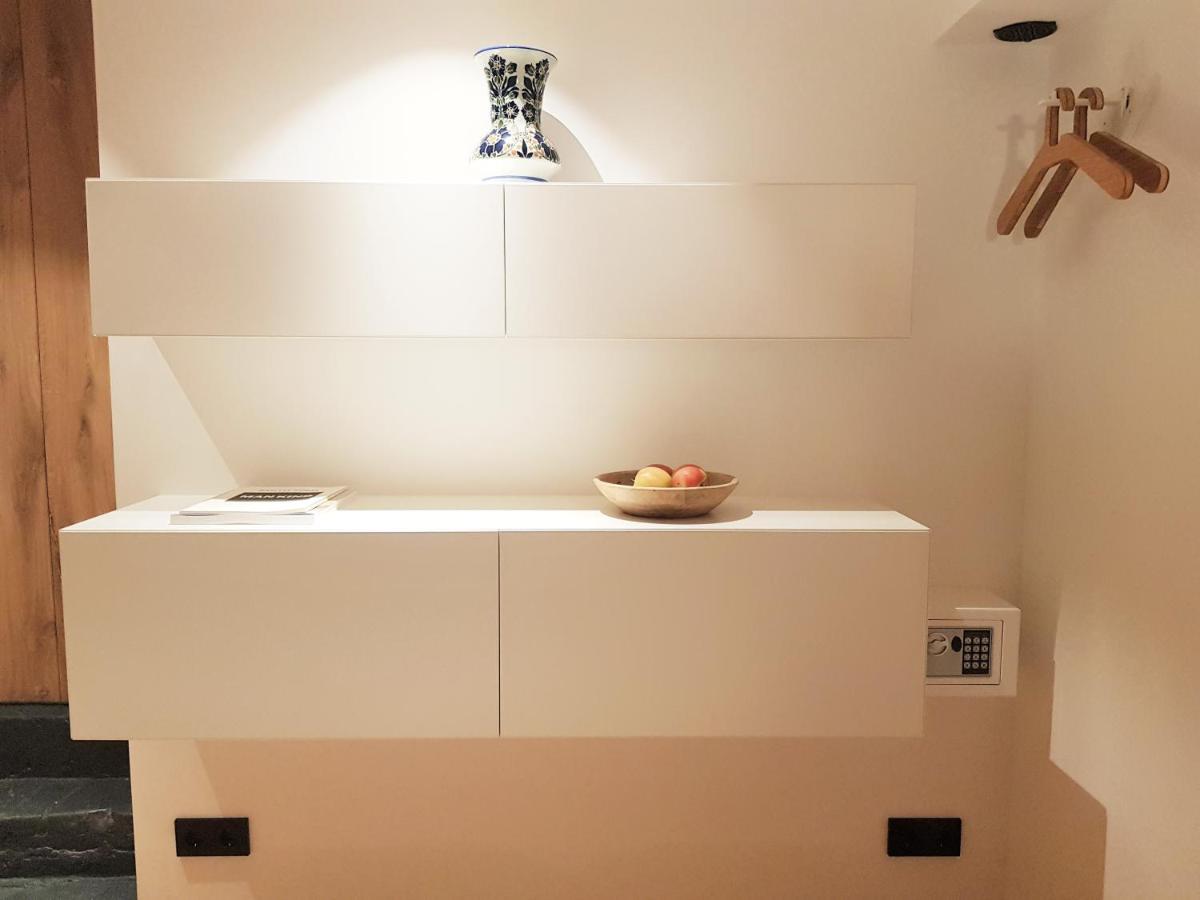 Twin Room Private Bathroom