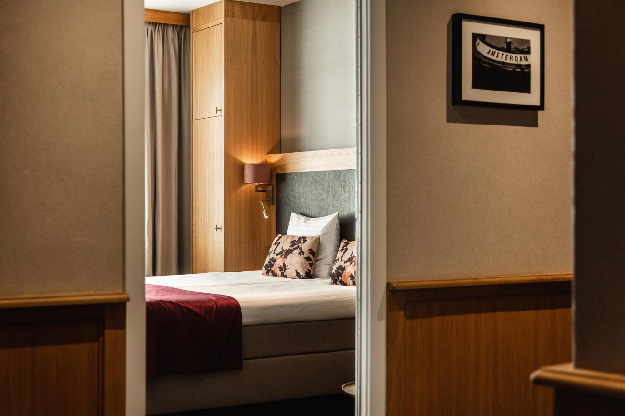 Quarto Superior com 2 Camas de Solteiro