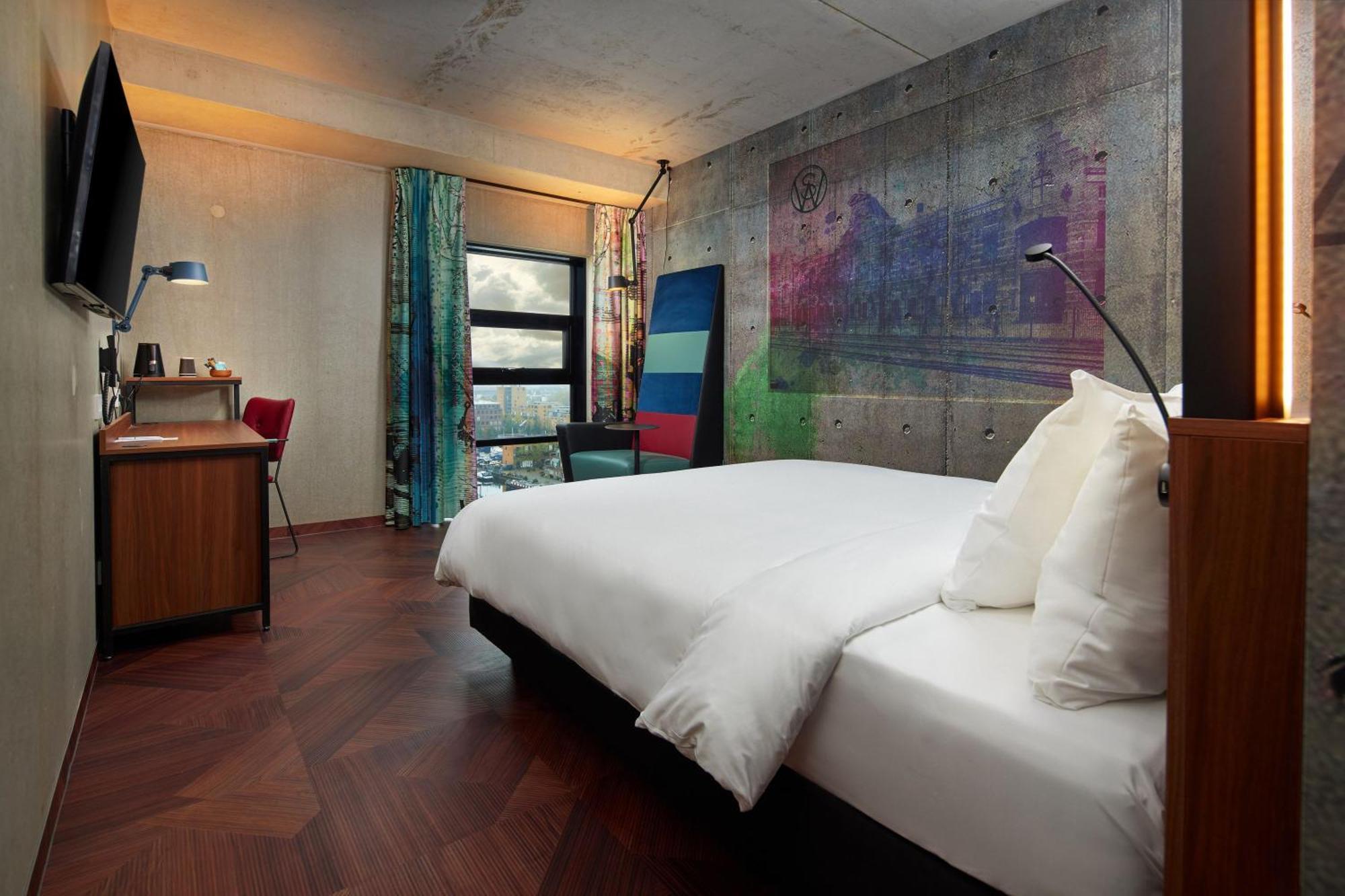 City Comfort Room