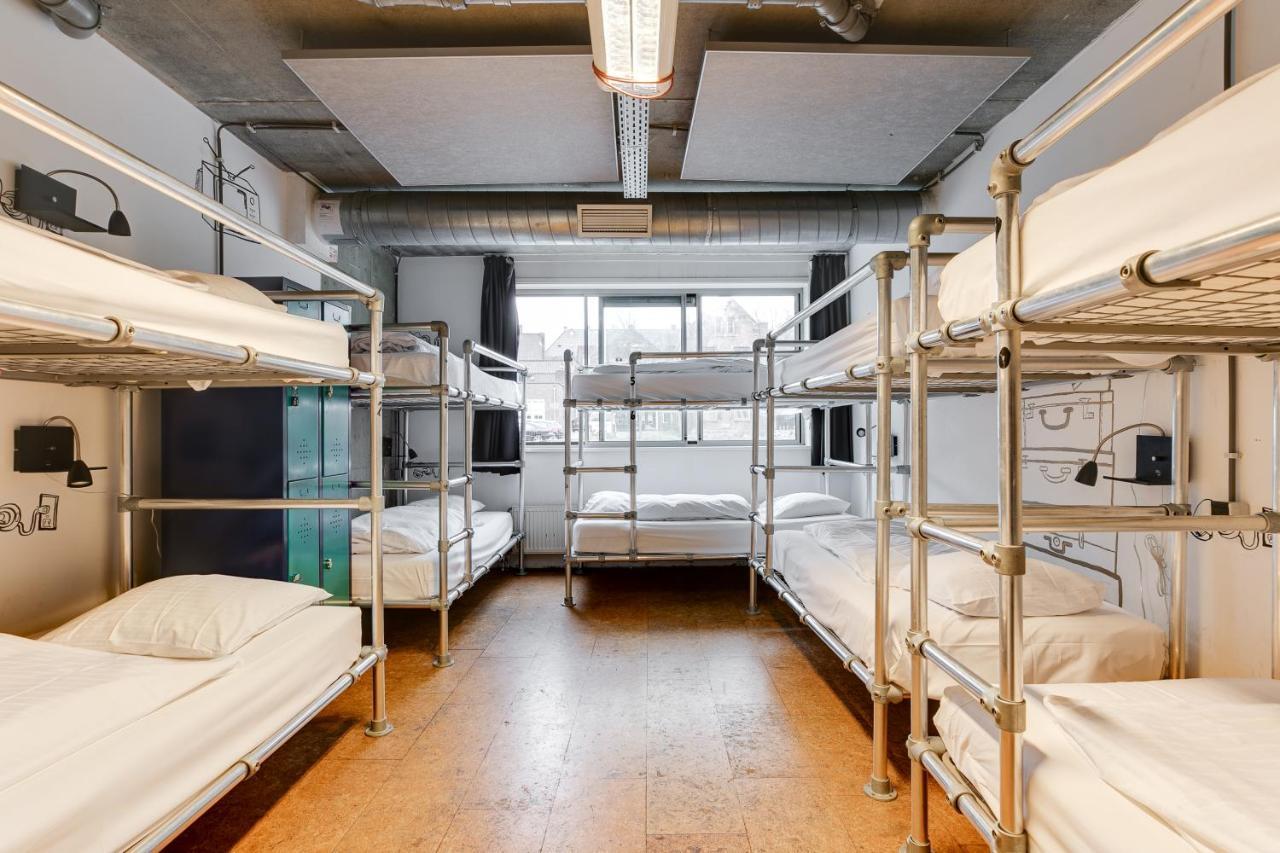 Bed 12-Bed El Cheapo Dorm