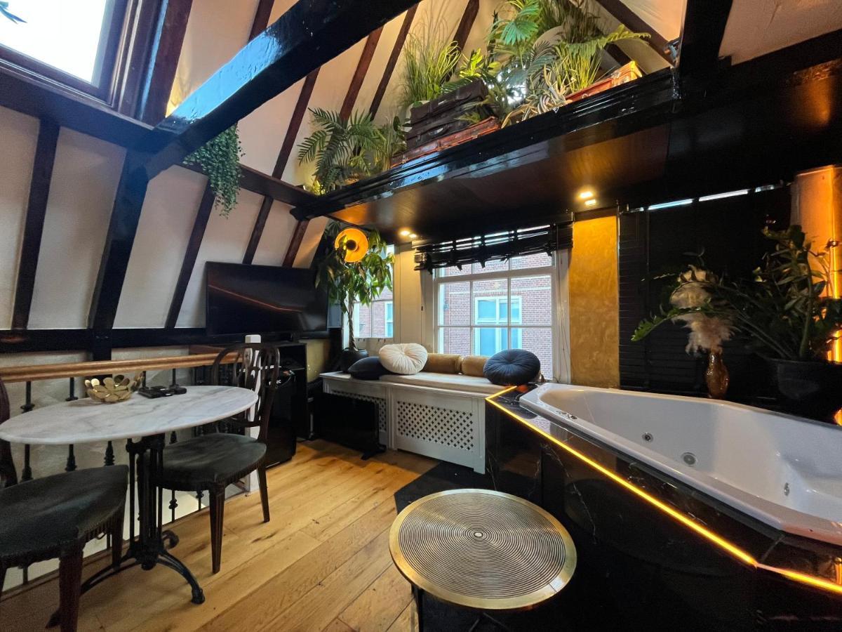 King Room Spa Bath,1468743086:JPEG