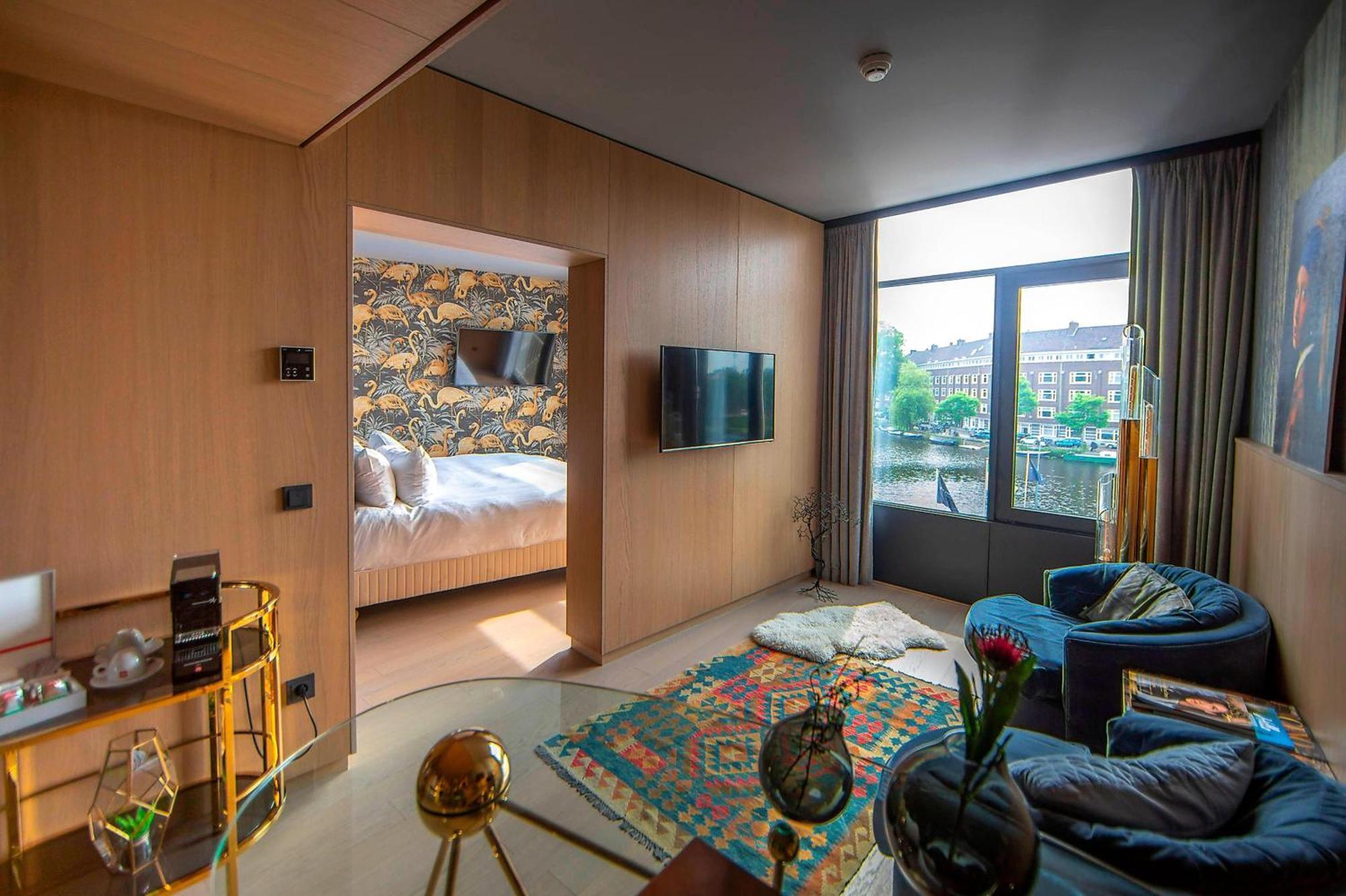Suite Design con vistas al canal y cama extragrande