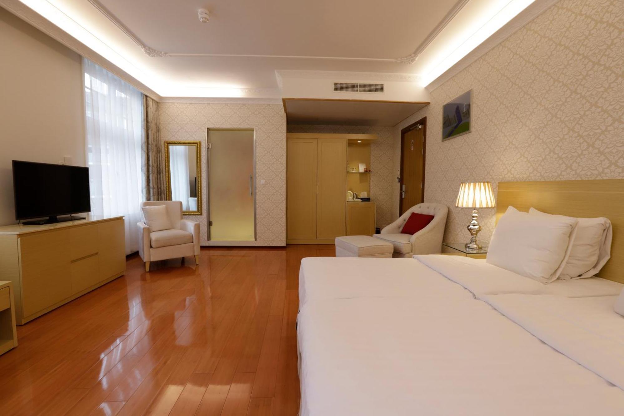 Deluxe Twin Room Balcony
