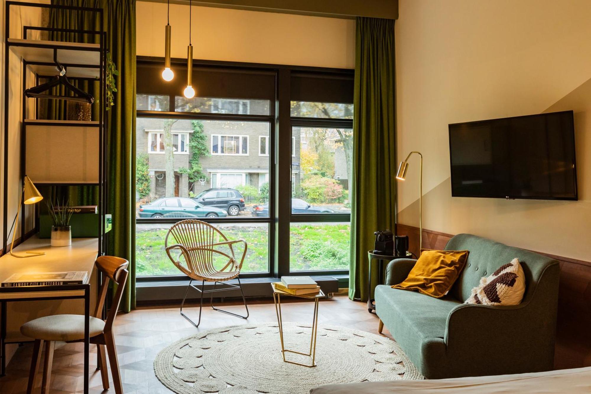 Premium Room