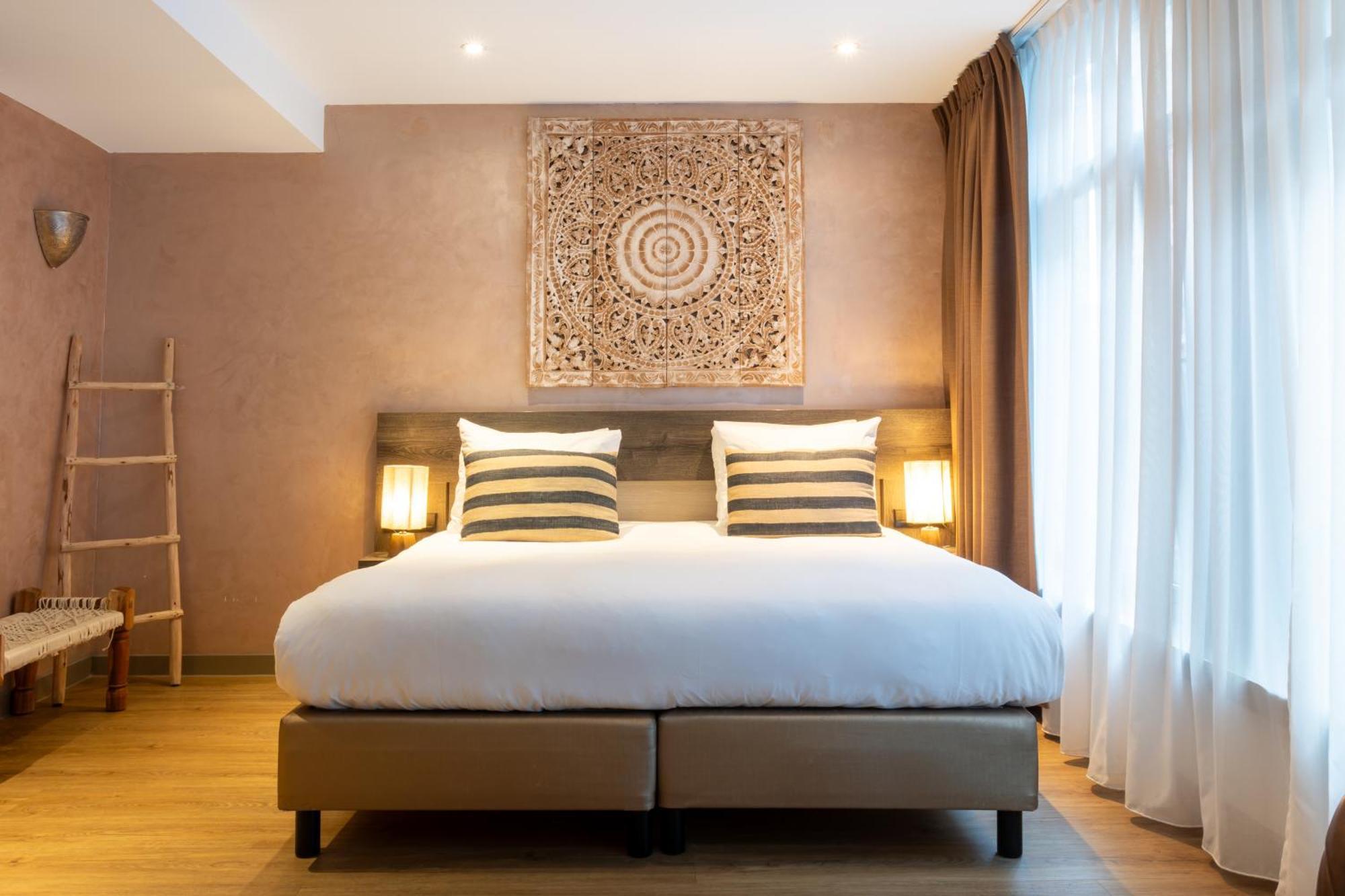 Deluxe King Room,1681752594:JPEG