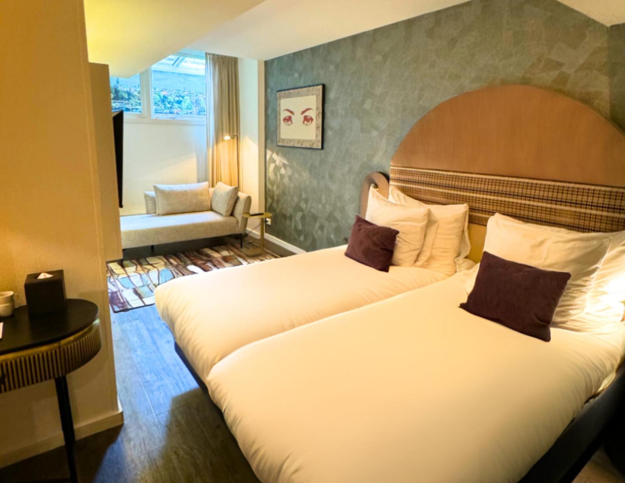 Deluxe Twin Room Souterrain Basement