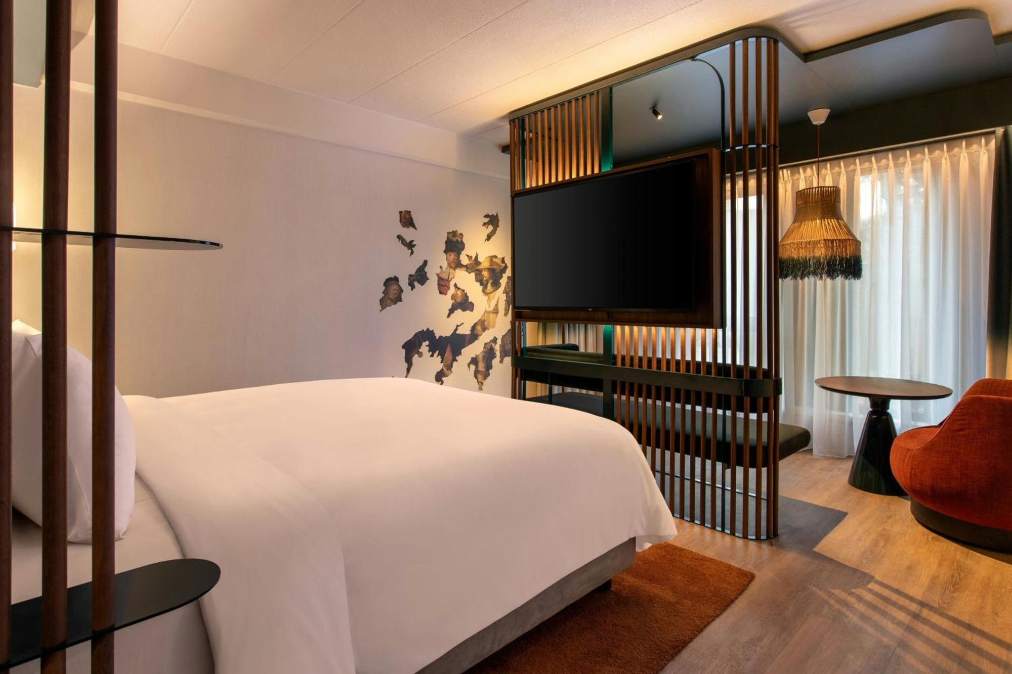 King Room,1697777469:JPEG