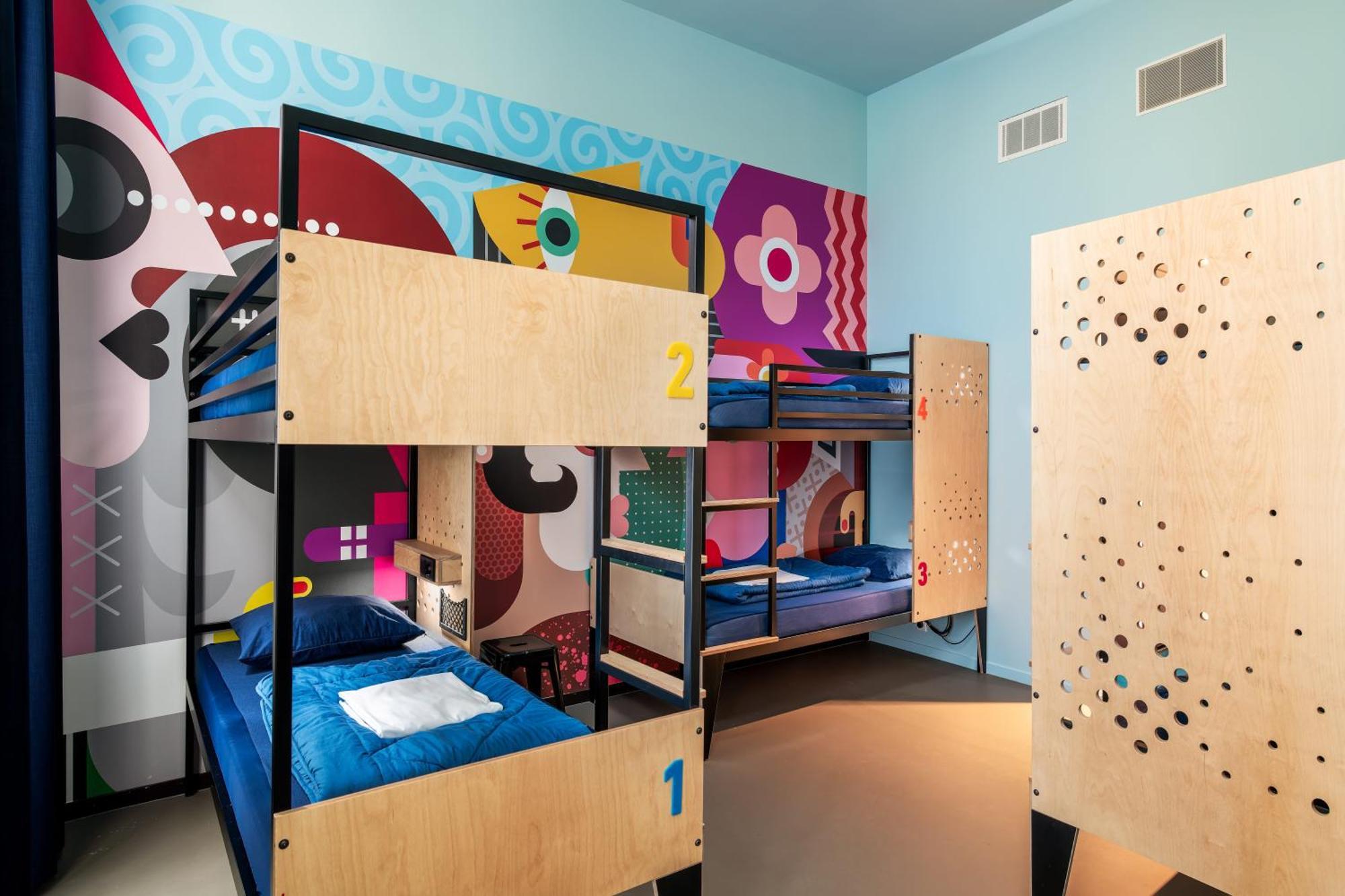 6-Person Room with Private Bathroom and Shower