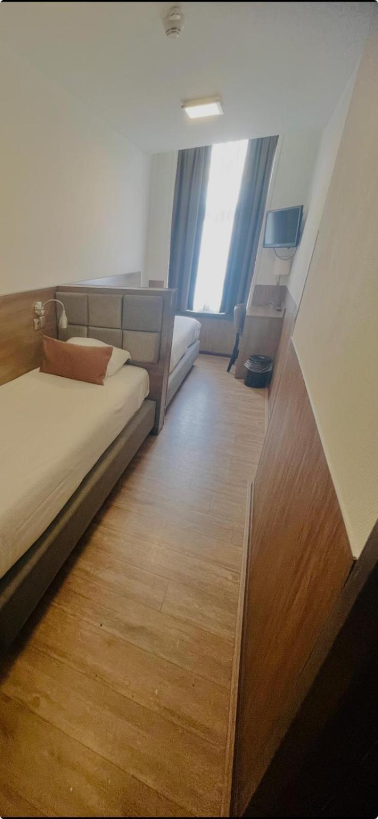 Classic Twin Room