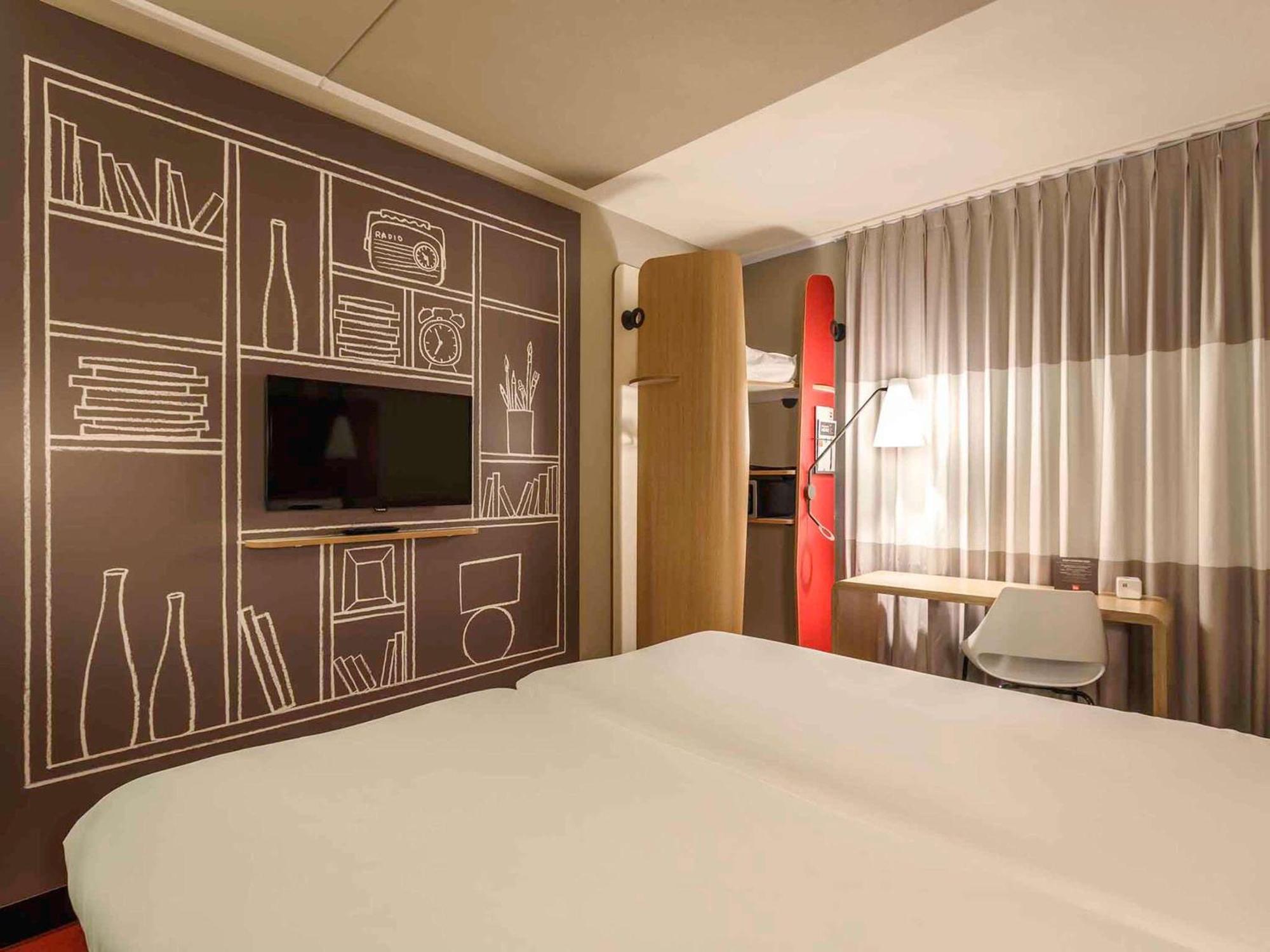 Standard Room Three Single Beds