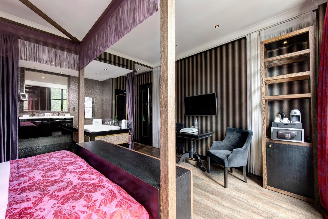 Superior Deluxe Room Canal View Spa Bath