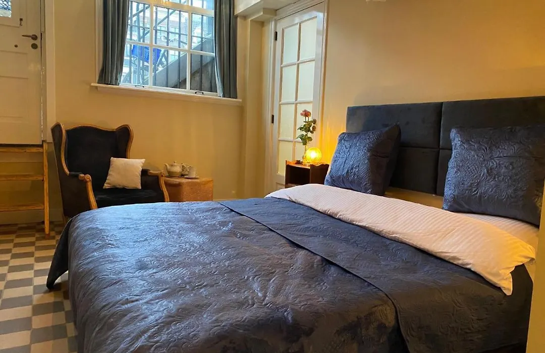 Prinsengracht Museum Bed And Breakfast-1