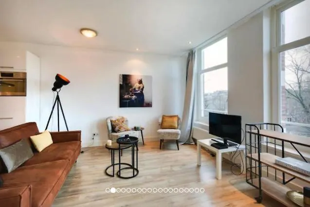 Luxurious Canalview Apt With Patio City Centre-1