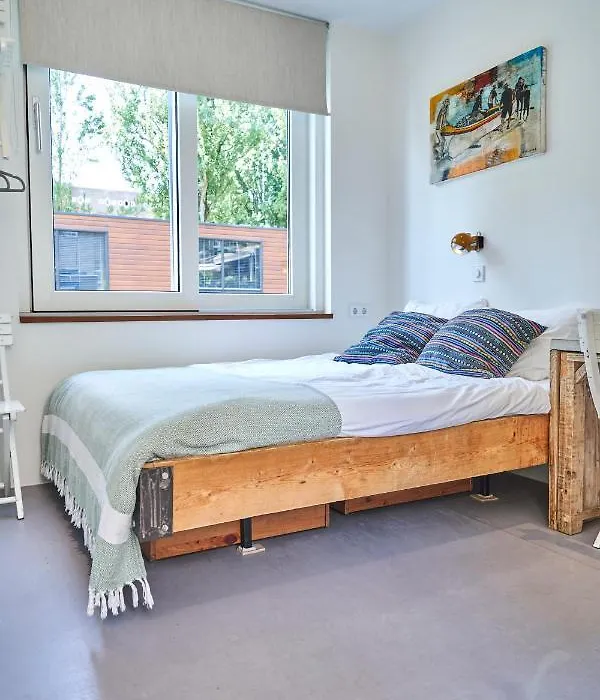 The Amsterdam Houseboat Family - De Pijp-1