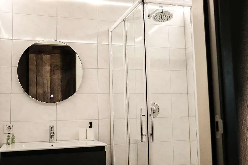 Rooms25-1