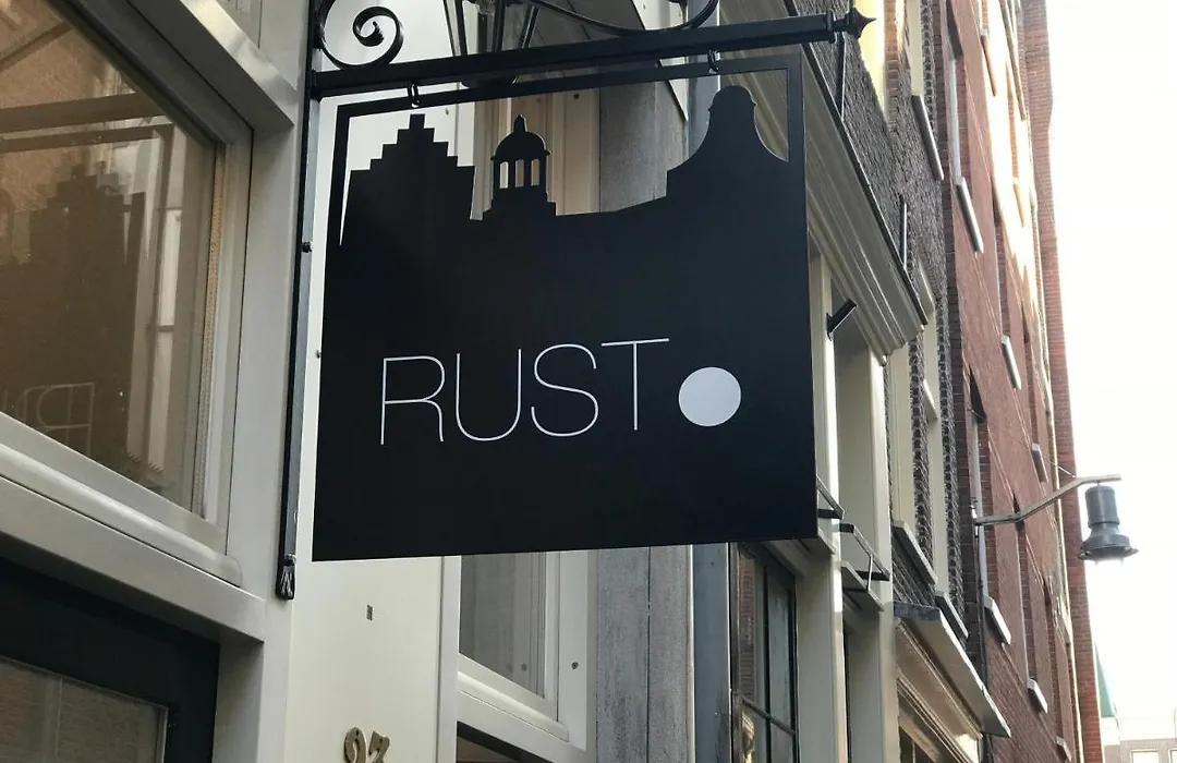 Rust B&B-1
