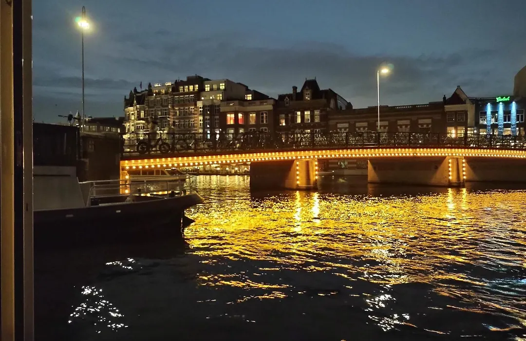Romantic Boat In The Heart Of Amsterdam-1