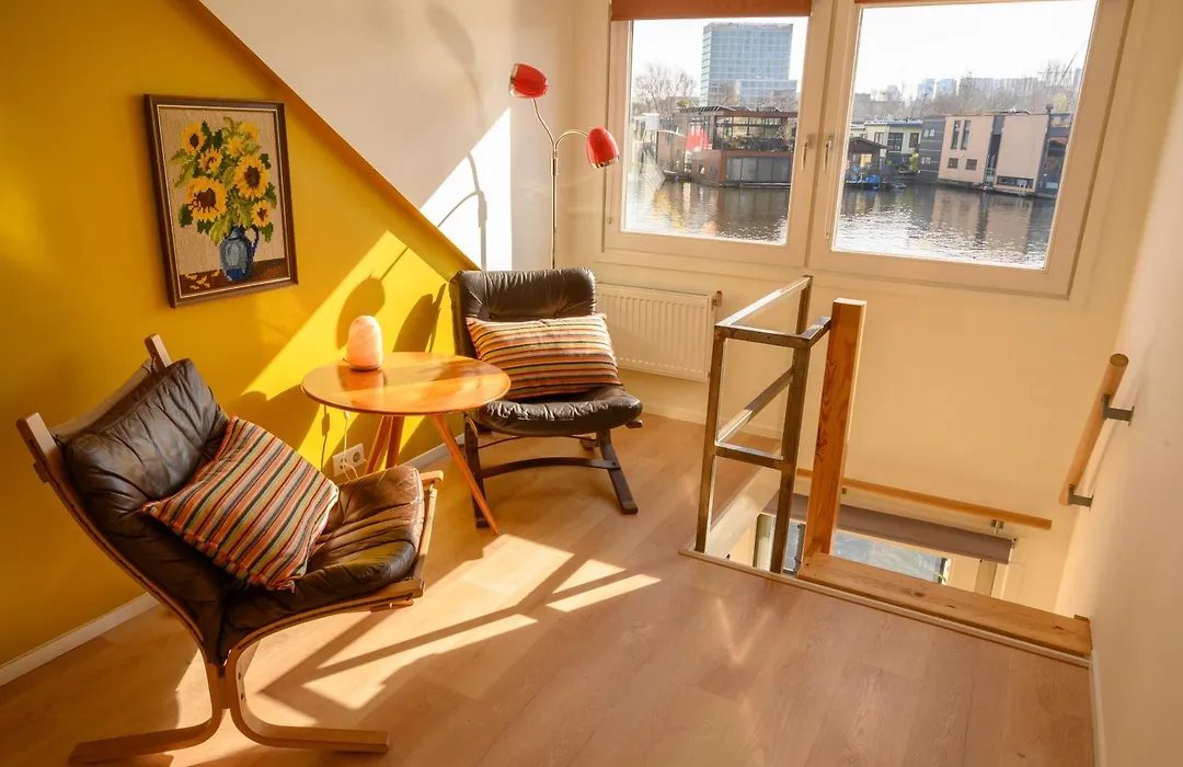 Houseboat Studio With Canalview And Free Bikes-1