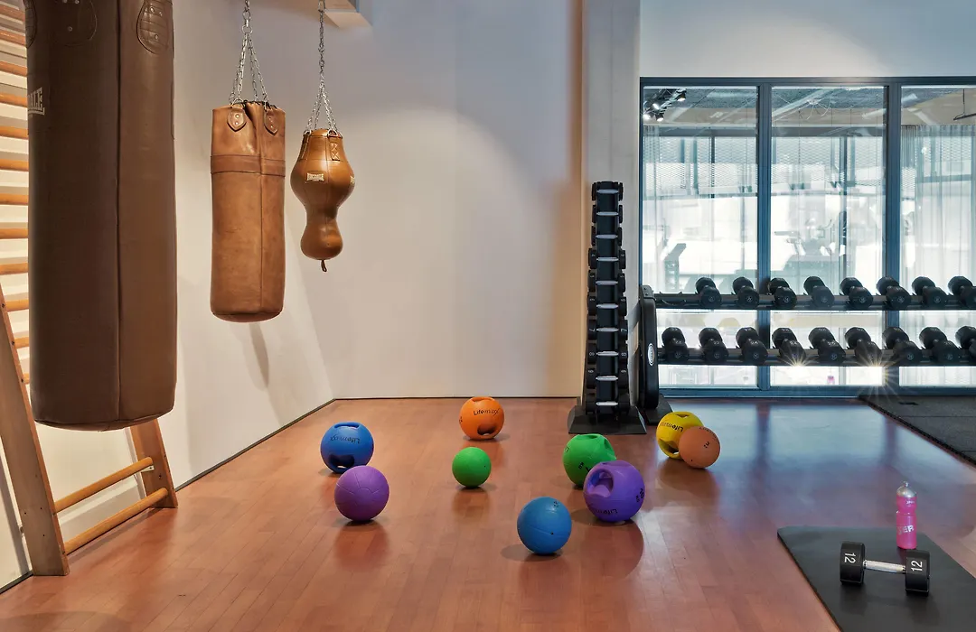 Moxy Amsterdam Houthavens-1