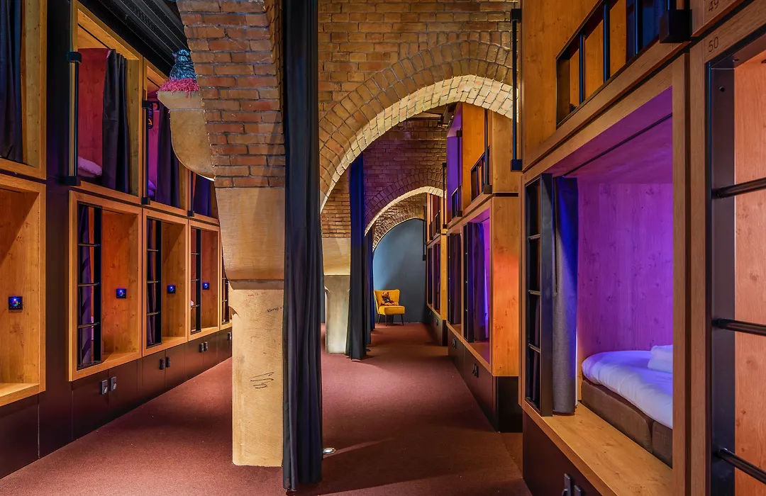 Bunk Hotel Amsterdam-1