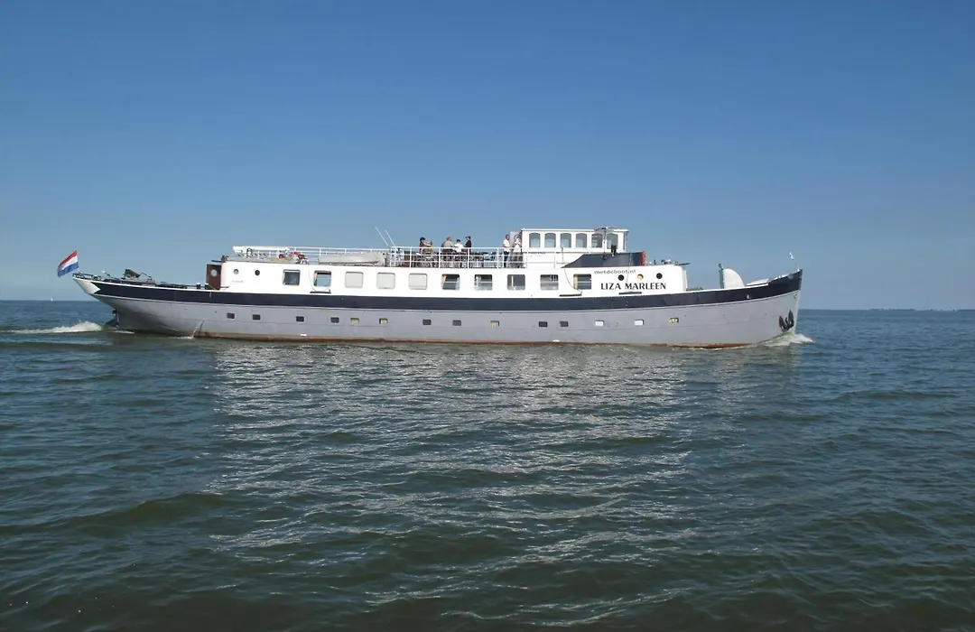 Botel Van Aemstel-1