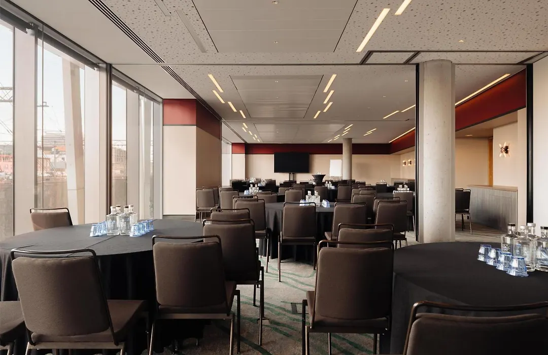 Doubletree By Hilton Amsterdam Centraal Station-1