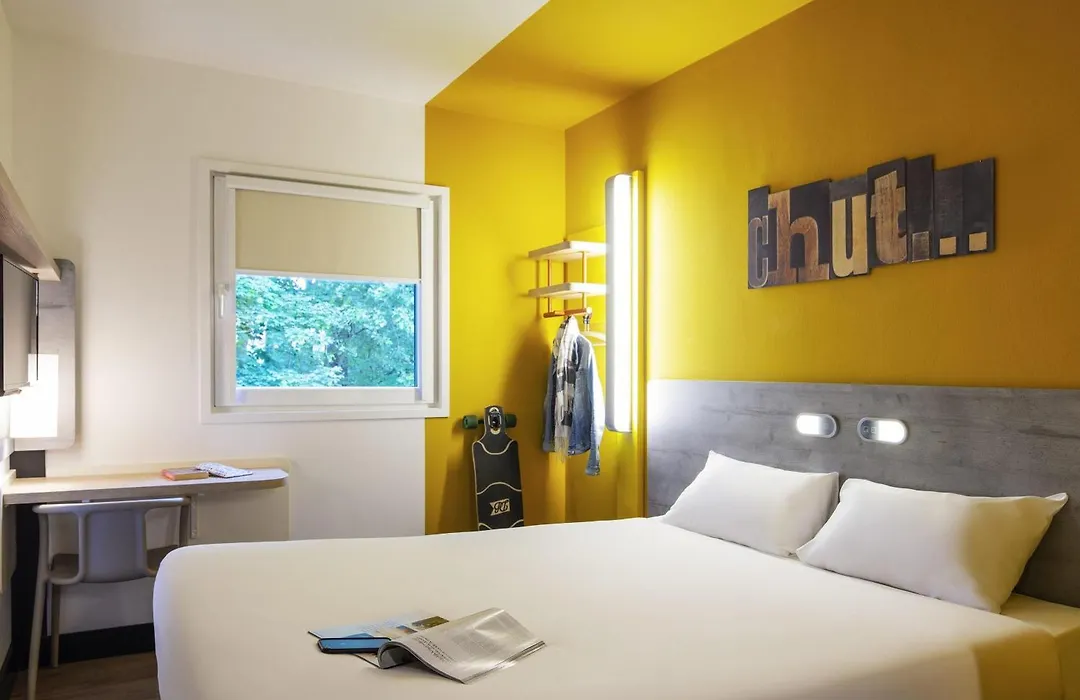 Ibis Budget Amsterdam Airport-1