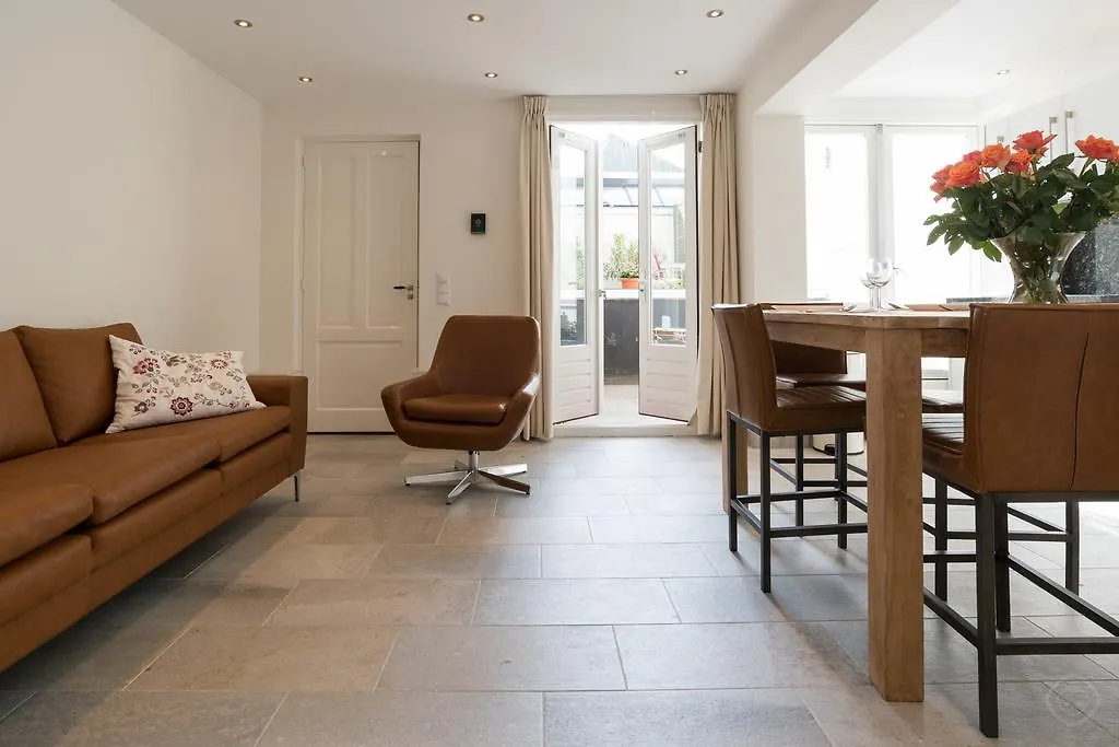Artis Plantage Apartment-1
