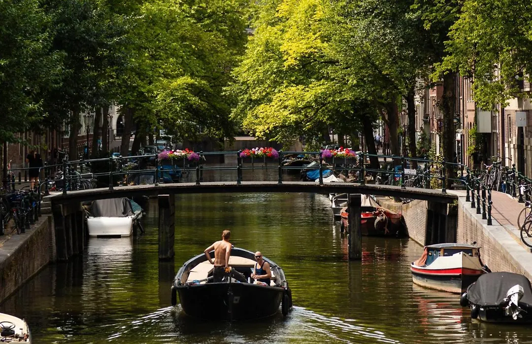 Canal Wow Suites Amsterdam-1