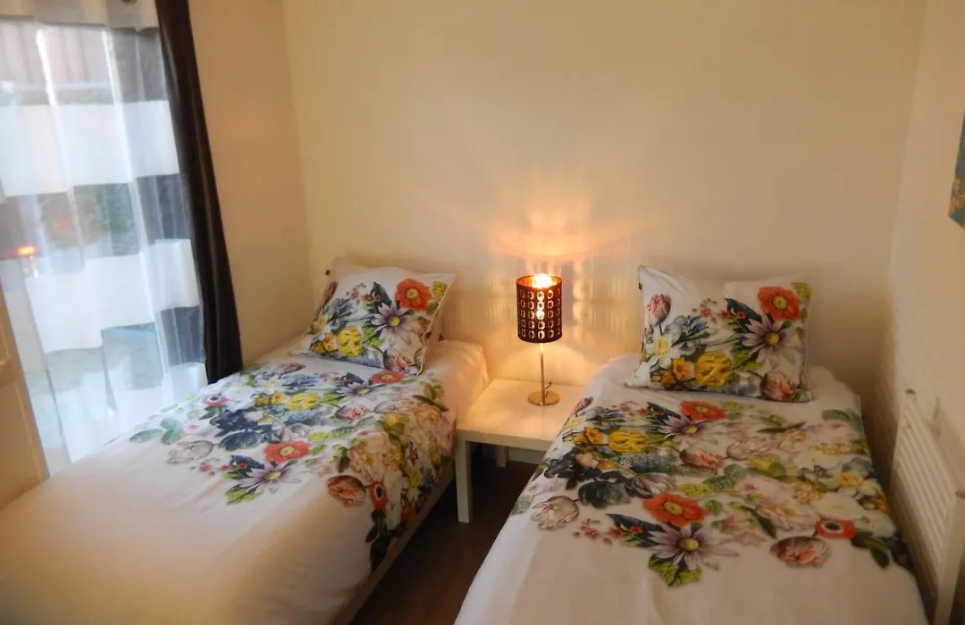 Apartment Amsterdam New West - Free Parking-1