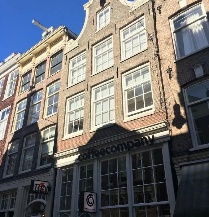 Nine Streets Inn-1