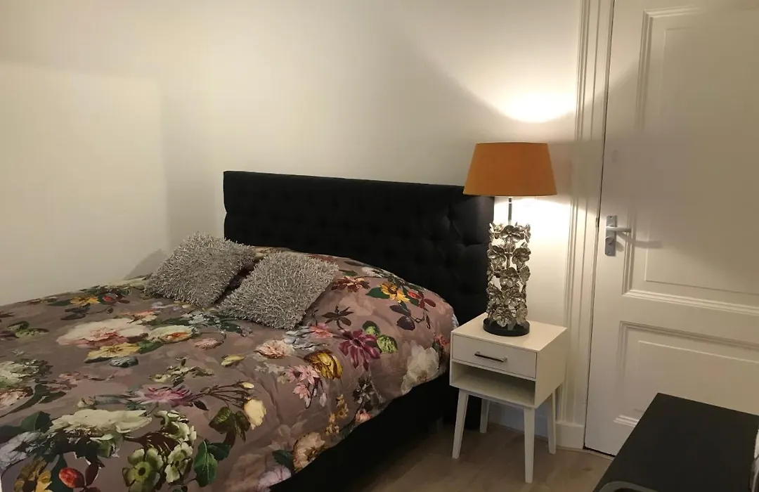 B&B Midtown Amsterdam-1