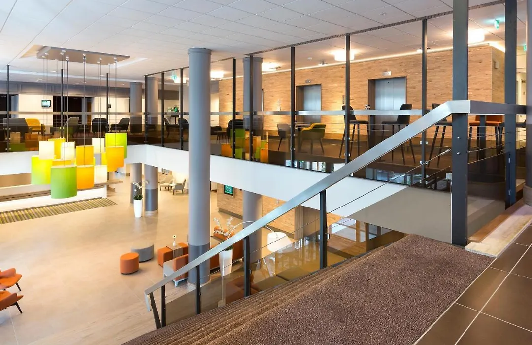 Holiday Inn Amsterdam-1