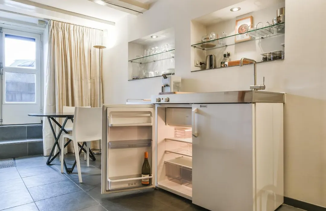 Amsterdam Canal Guest Apartment-1