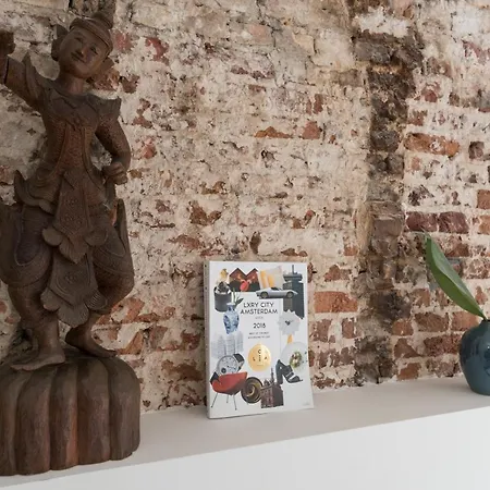 Twenty Five Rooms-3