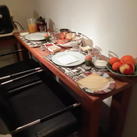 At Number 6, Bed Or Bed & Breakfast, 150 Mtr From Public Transport Stop To Centre-3