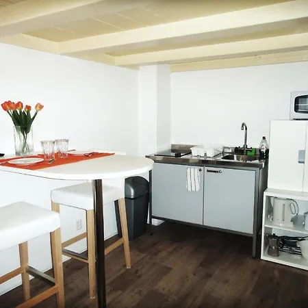 Orange Suite Studio-2