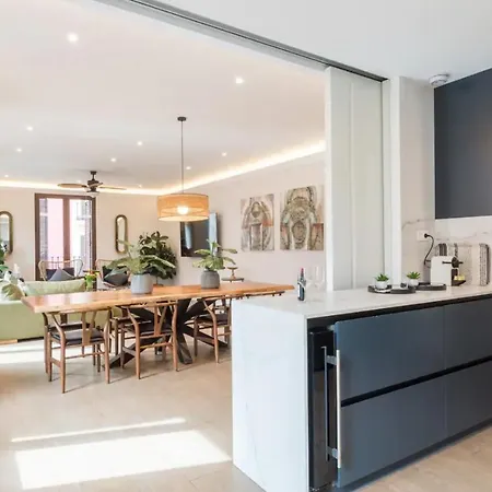 Luxury Apartment 3-Bedrooms City-3