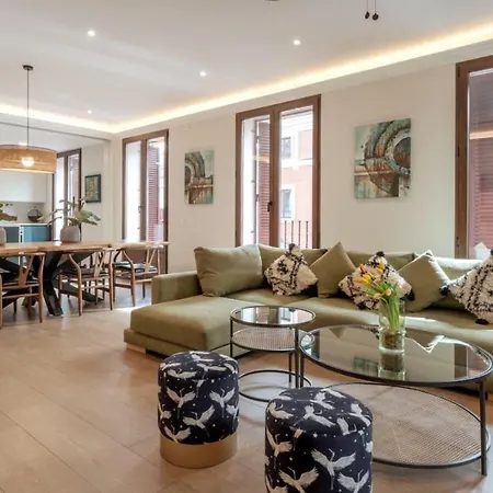 Luxury Apartment 3-Bedrooms City-2