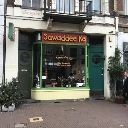 Frank'S And Chong'S Excellent Location-3