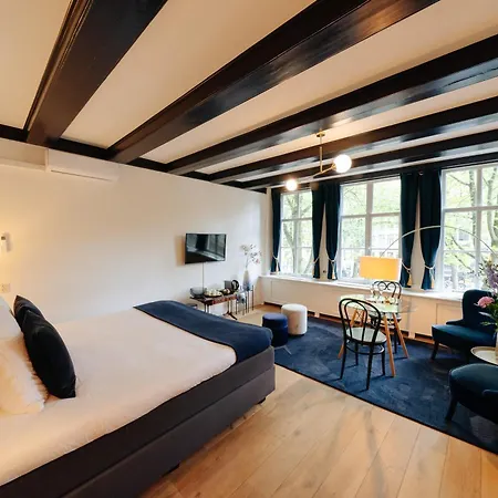 1637: Historic Canal View Suites-3