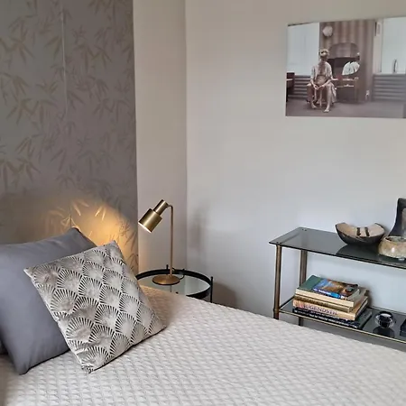 The Superstay Boutique Guestroom-3