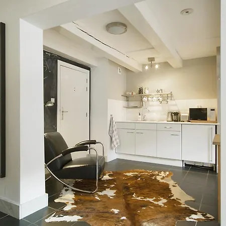 Coho Apartment Suites-2