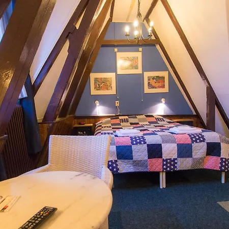 Hotel Adolesce-2