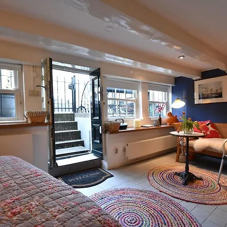 Nice Studio In The City Center Of Amsterdam-3