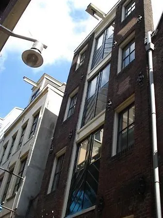 Old City Amsterdam Bed And Breakfast-3
